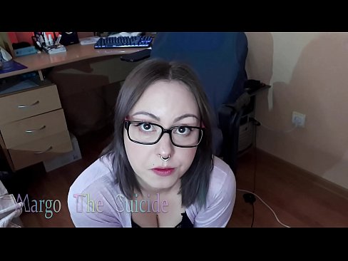 ❤️ Gadis Seksi sareng Kacamata Nyedot Dildo Jero dina Kaméra Poro anal di urang