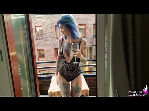 ❤️ Gadis Luar Biasa Nyusu sareng Gulp sareng Ngeureunkeun Gairah Di handapeun Langit Terbuka Poro anal di urang